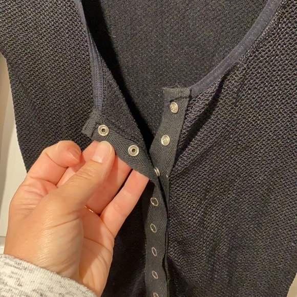 Free People Snap Close Sexy Scoop Neck Top EUC - Picture 6 of 9